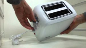 Le grille-pain est cassé