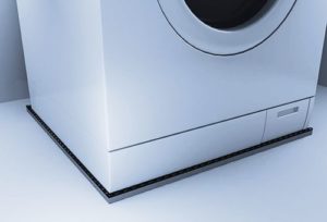 Machine à laver sur le comptoir