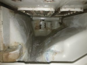 Voir l'intérieur d'une machine à laver