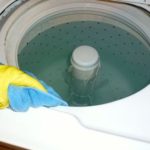 De l'eau dans la machine à laver