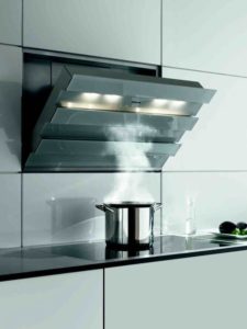 Hotte à recirculation dans la cuisine