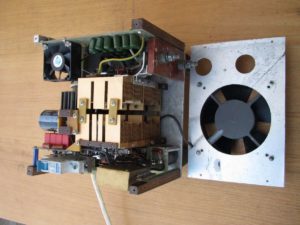 Transformateur micro-ondes