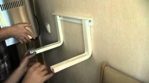 micro-onde sur support