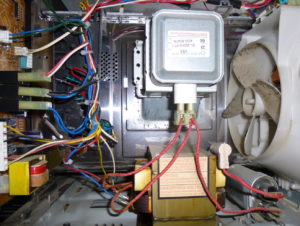 Emplacement du transformateur au micro-ondes