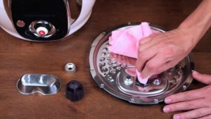 Bon entretien du multicuiseur