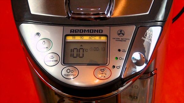 Panneau de commande du thermopot