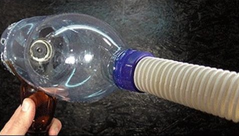 Hélice à l'intérieur de la bouteille