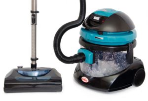 Aquafiltre dans un aspirateur laveur