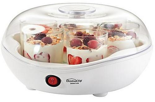 verser les ingrédients dans une yaourtière