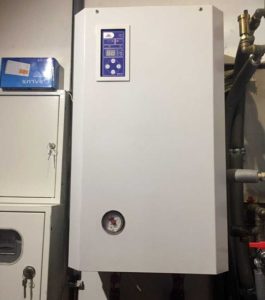  La chaudière à gaz fume.