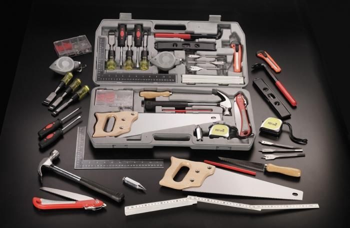 Outils pour le travail du bois.