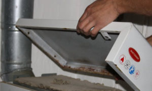 À quelle fréquence la chaudière doit-elle être nettoyée ?