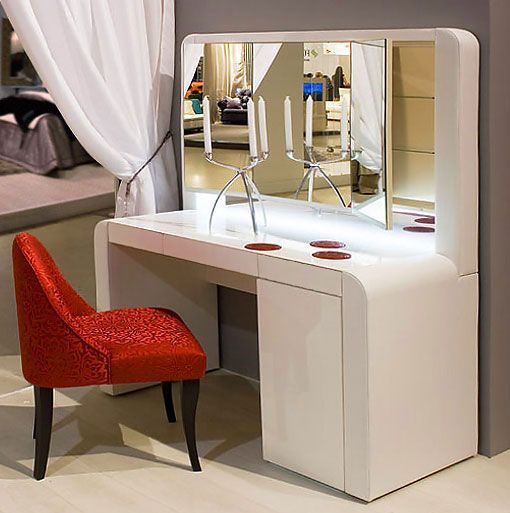 Table de dames avec miroir 