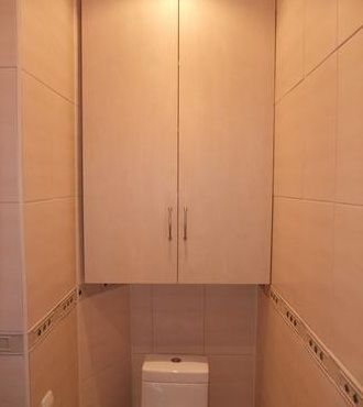 Comment faire un placard dans les toilettes
