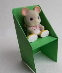 Comment fabriquer une chaise en papier