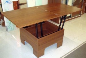 Comment assembler une table transformable