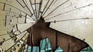 Comment jeter un miroir