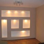 Armoire linéaire DIY en plaques de plâtre.