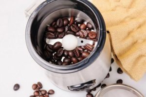 Moulin à café couteau.