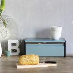 boîte à pain dans la cuisine