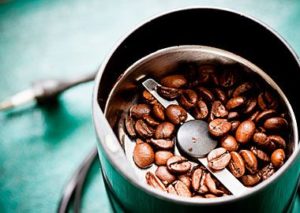 Caractéristiques des moulins à café à lames