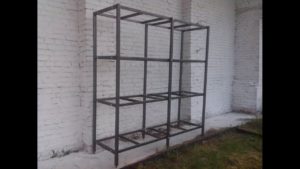 Étagères en tubes profilés