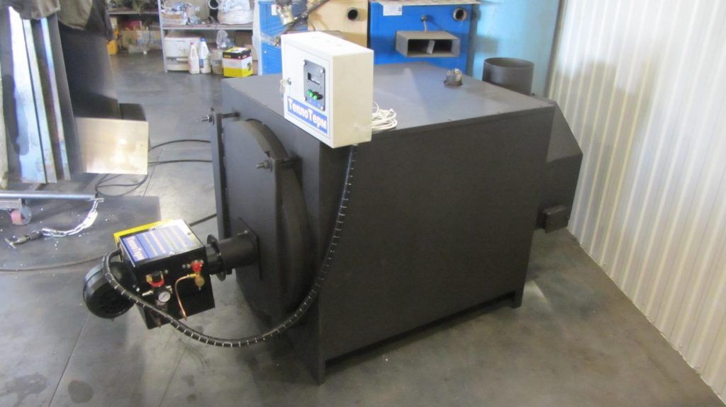 Utiliser un brûleur pour allumer du bois.