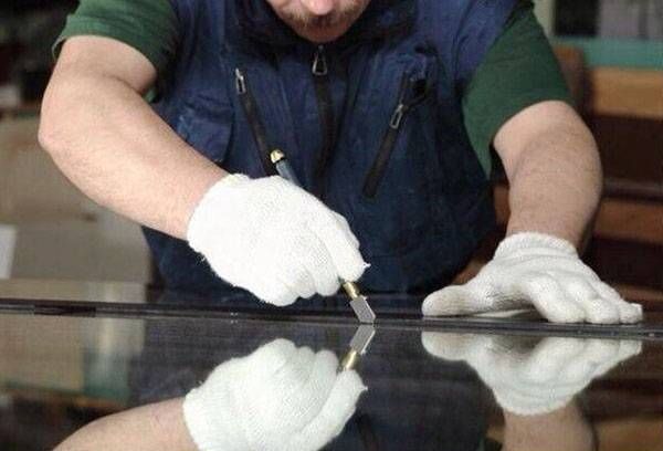 Coupez le miroir vous-même