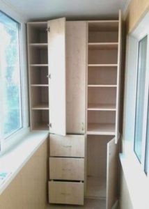 Armoire DIY pour le balcon