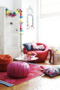 Choisir le tissu pour recouvrir le pouf