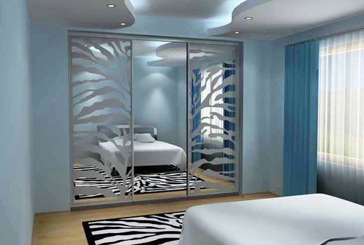 Décoration d'armoire à miroir.