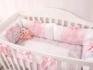 Pare-chocs pour le berceau