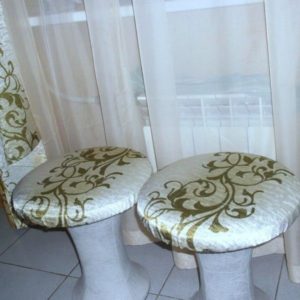 décorer les housses de tabouret de vos propres mains