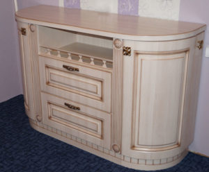 commode de style classique