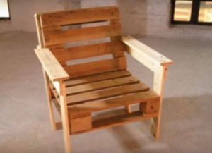 Chaise en bois bricolage
