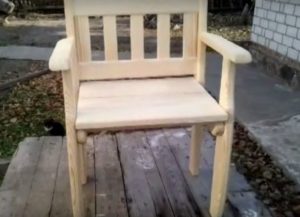 Chaise en bois bricolage