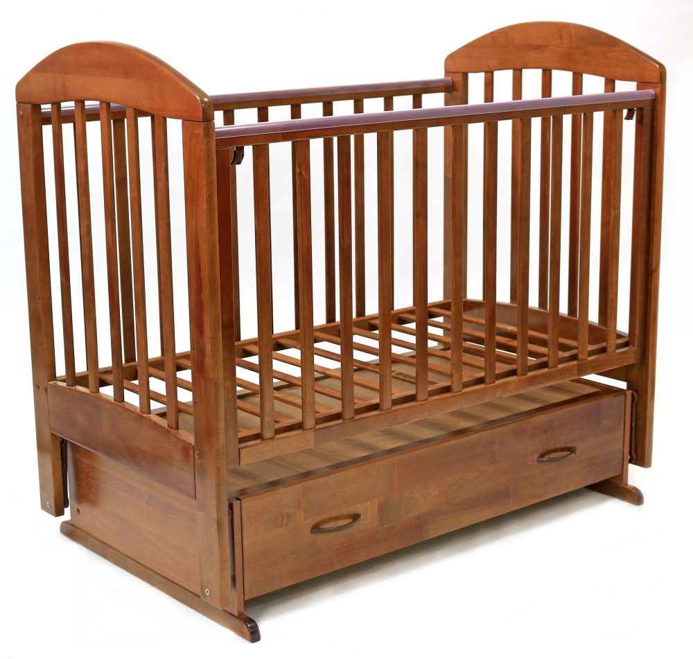 berceau avec pendule