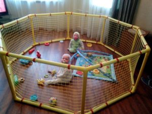 assembler un parc pour un enfant