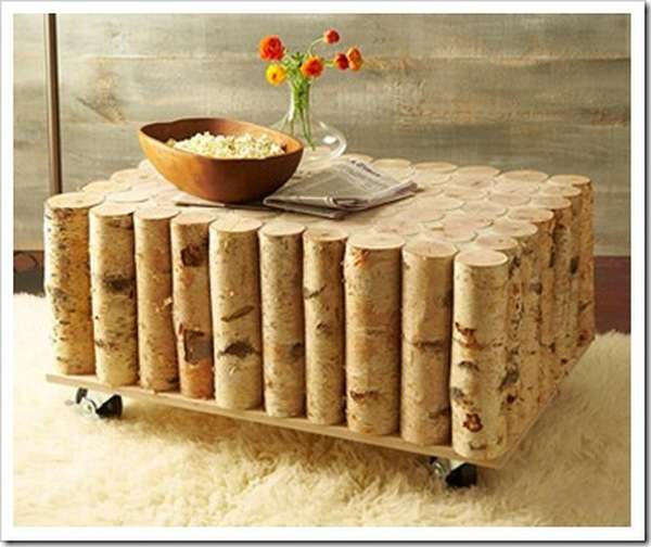 Table en rondins de bouleau.