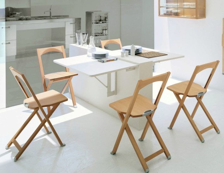 combien de chaises devrait-il y avoir dans la cuisine