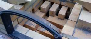 Installation à l'aide de tôles en acier inoxydable