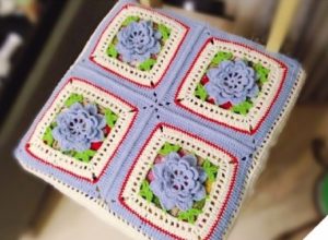 housse tricotée pour tabouret