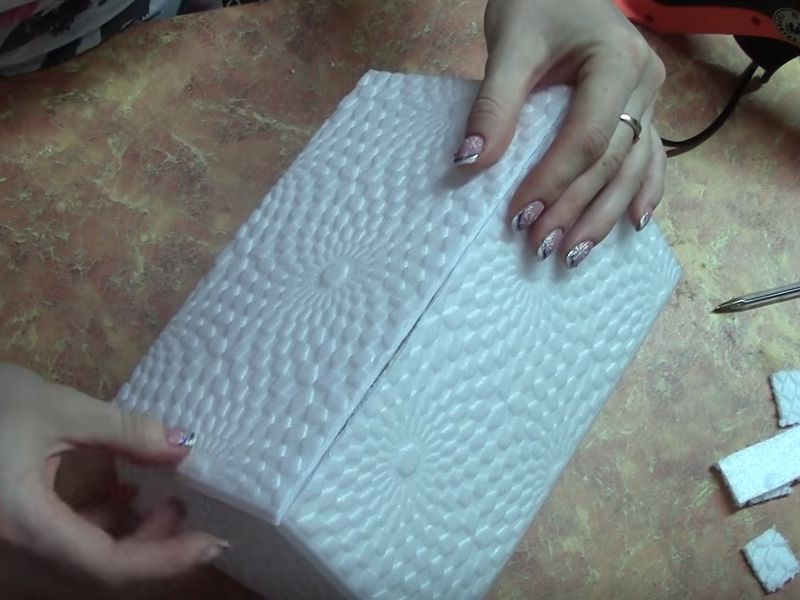 faire le toit de la maison du Père Noël.