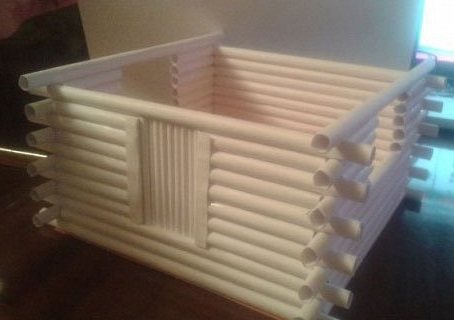 La maison tubulaire est presque prête.