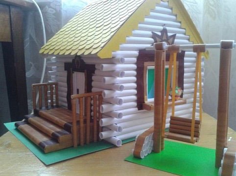 Décor d'une maison en tubes.