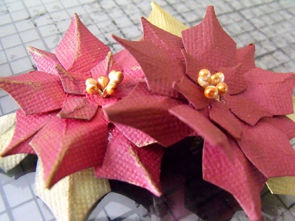 Fleurs DIY pour le sapin de Noël