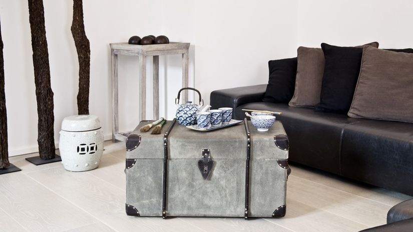 Décor de poitrine dans un style minimaliste.