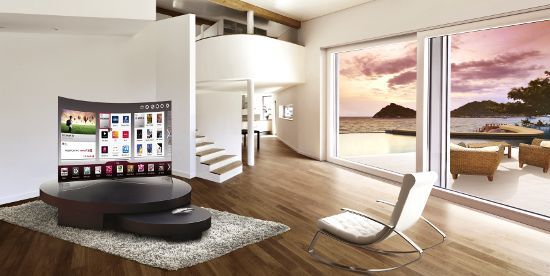 Écran de télévision incurvé à l'intérieur.