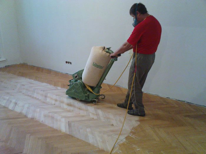 Vous devez faire du vélo en portant un masque.