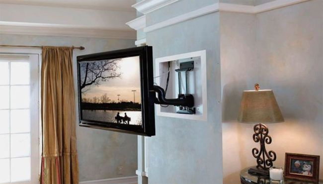 Comment accrocher une télévision au mur